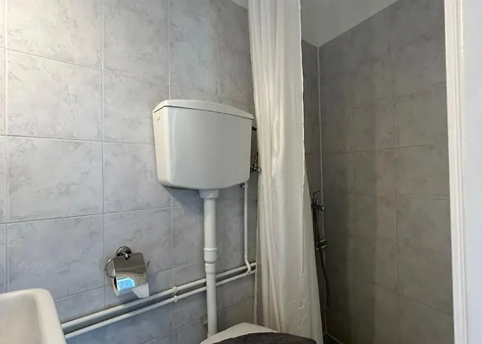 Errika Daire Ermoupoli